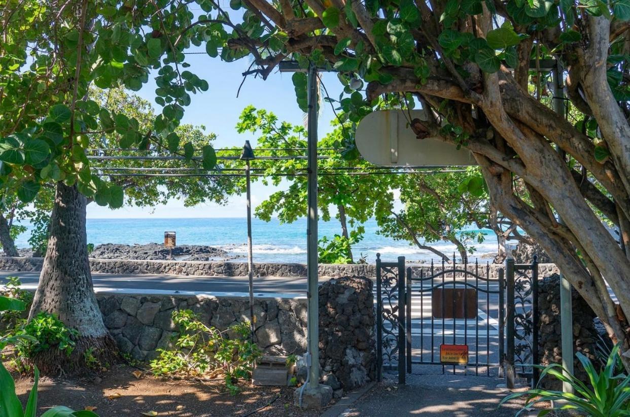 Apartahotel Hale Moana, Unit #110 Kona Islander *